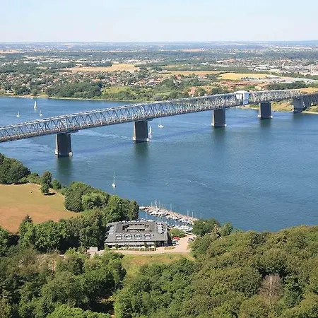 Отель Comwell Kongebrogaarden 5*