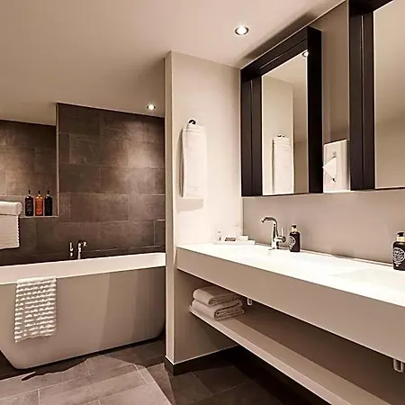 Hotel Comwell Kongebrogaarden 5*