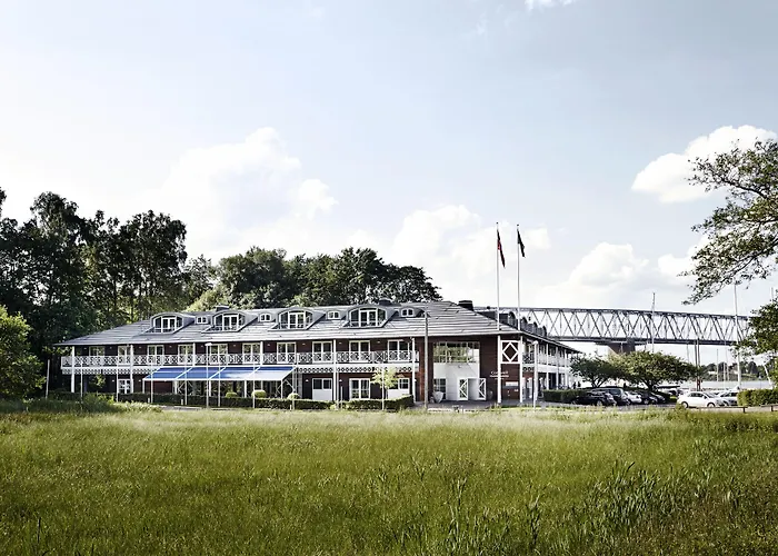 Comwell Kongebrogaarden 5* 미델파르트